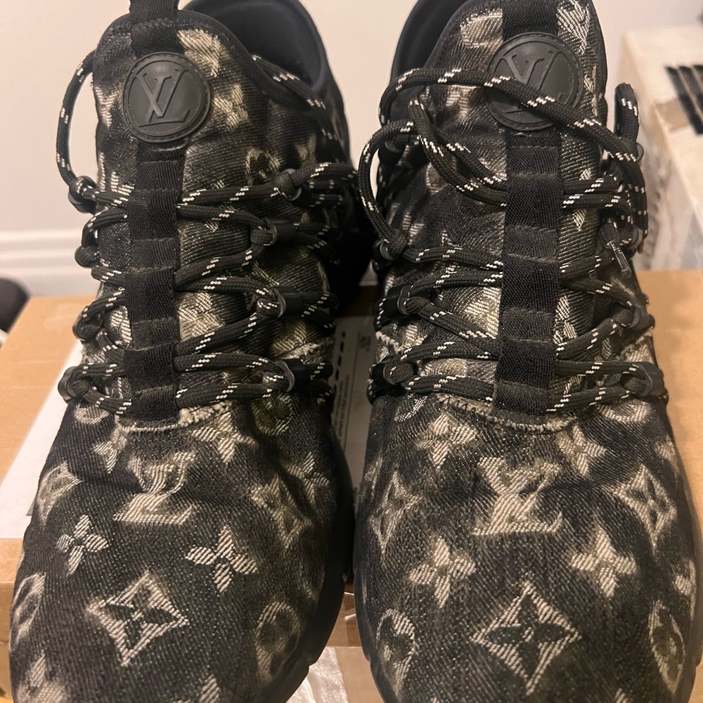 Authentic - Louis Vuitton - Picture 4 of 4